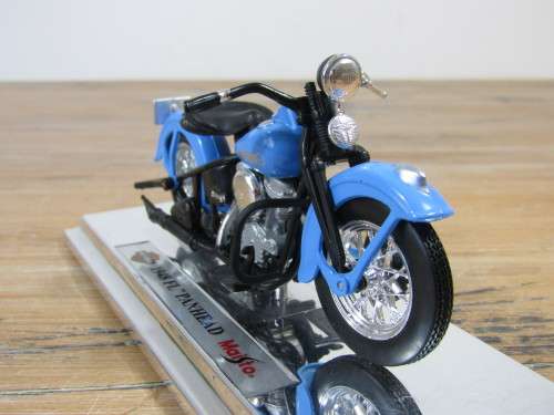 Collectable  Maisto Harley-Davidson Cycles, 1948 FL Panhead, metal die cast model, 1:18, mint