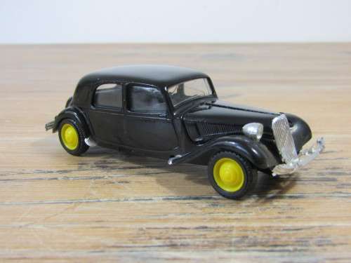 Solido 1939 Citroen 15 Six metal die cast scale model car, France, 1:43