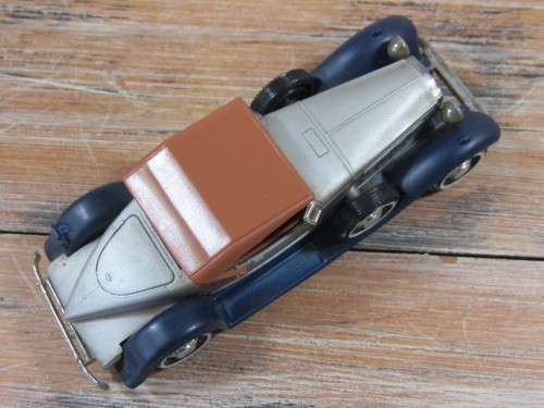 Collectable Guisval Packard 1930 Boattail Speedster, metal die cast model, 1:43