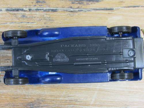 Collectable Guisval Packard 1930 Boattail Speedster, metal die cast model, 1:43