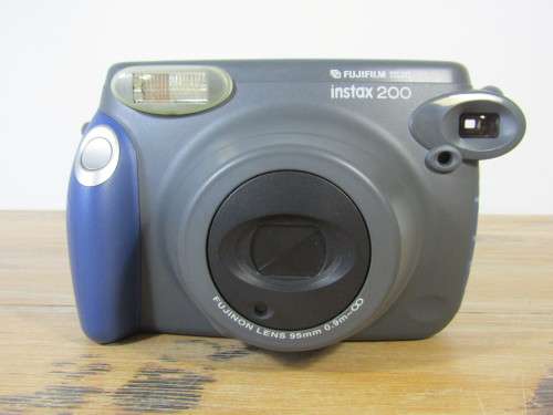 Fujifilm Instax 200 instant Camera with Pouch, vintage, 100% working