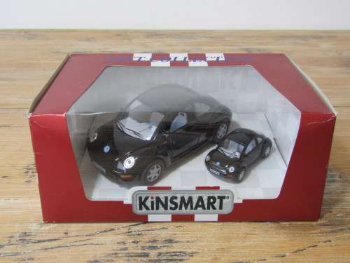 Collectable metal die cast scale model car, Kinsmart collection, new VW Beetle, mint, 2 pack