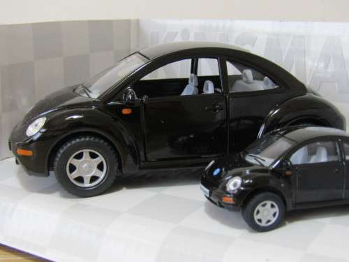 Collectable metal die cast scale model car, Kinsmart collection, new VW Beetle, mint, 2 pack