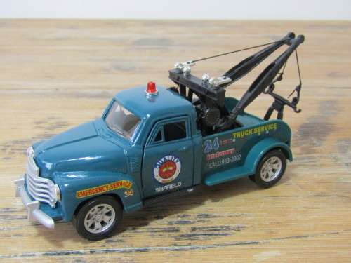 Collectable metal die cast scale model car, City Machine Tow Truck,1:43, mint in box