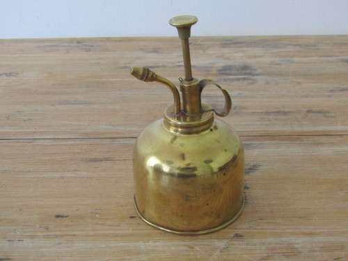 Vintage brass oil can, dispenser, main body 10cm, excellent and working