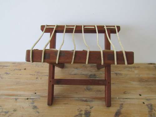 Vintage foldable Riempies Chair, stool, excellent condition
