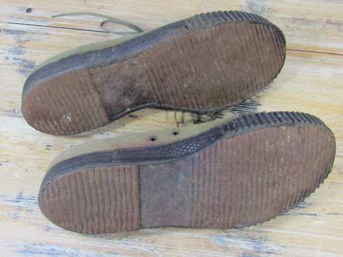SADF military Tekkies, size 9