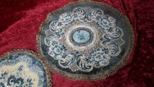 Stunning vintage placemats/doilies