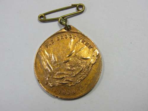 1938 Voortrekkereeufees Medallion with the pin in tact, 3.2cm diameter