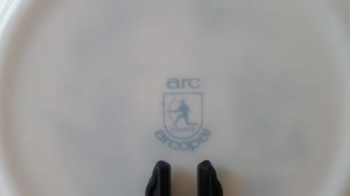 Arc Arcopal - France - Pretty blue and white side plates