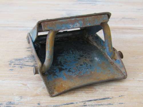 Very old Car wheel Brake  *Another of our MONTHLY no reserve antiques and collectables Auction