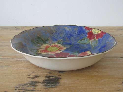 Royal Doulton English porcelain Roses Bowl, 24cm diameter x 5cm deep, prestine condition