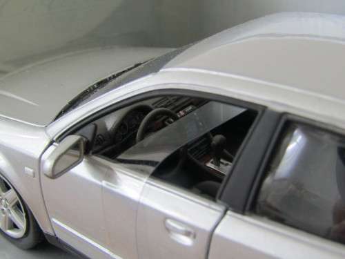 Metal Welly die cast scale model car 1:24 *Another of our monthly antiques and collectables auction*