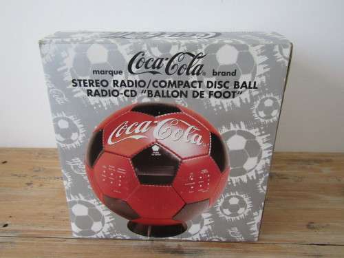 Vintage Coca Cola stereo Ball Radio / CD player, Mint in box, 100% working, rare