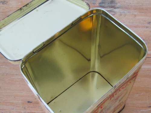 Old vintage Five Roses tea Tin, 19cm x 14cm x 10cm