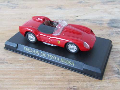 Collectable Metal die cast scale model, Ferrari Collection 1:43 with manual, #6 - 250 Testa Rossa