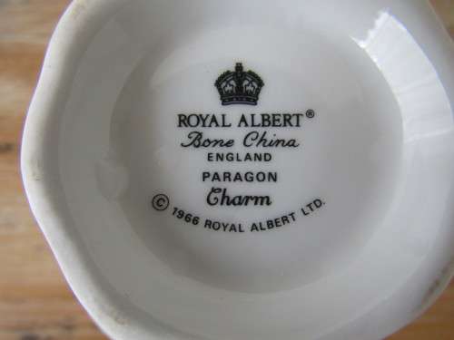 Royal Albert Duo Paragon "Charm" 1966, excellent condition, 1st quality