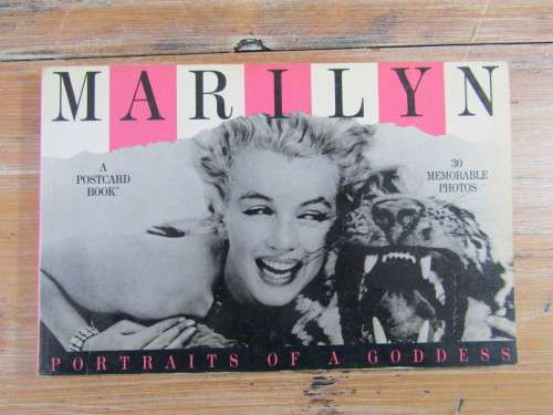 Marilyn Monroe Postcard Book 1990, 30 unused postcards