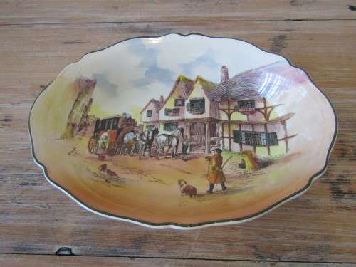Vintage Royal Doulton oval Bowl "Old English coaching scenes" D6393, 28x20x 5cm, excellent condition
