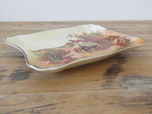 Vintage original Royal Doulton rectangular Bowl "Rustic England" D6297, 21x18cm, excellent condition