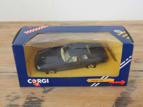Corgi 1990 collection, Jaguar XJS, metal die cast scale model car, 1:36, mint in box