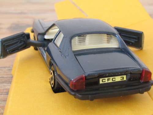 Corgi 1990 collection, Jaguar XJS, metal die cast scale model car, 1:36, mint in box