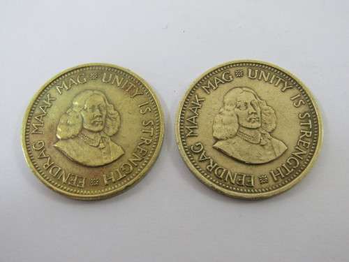 1962 1/2c and 1964 1/2c coins, 2 in the lot