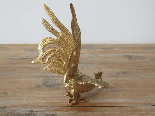 Pair of vintage brass metal fighting Cocks ornaments, 11cm x 16cm