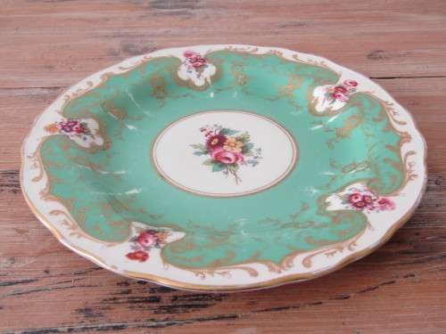 Vintage Royal Worcester bone China hand painted and signed display plate, large 23cm diameter