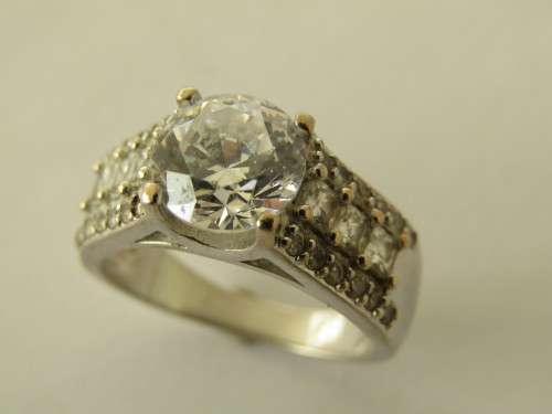 Vintage 925 solid silver Ring set with Clear stones, stamped, 6.2 grams, many others ON SALE now