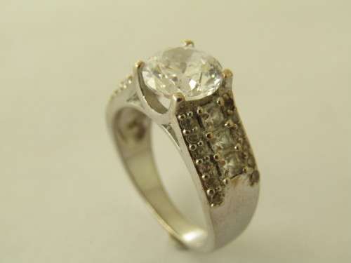 Vintage 925 solid silver Ring set with Clear stones, stamped, 6.2 grams, many others ON SALE now
