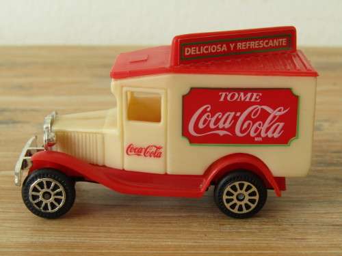 Collectable vintage Tome Coca Cola scale model truck, Spanish, excellent condition, others available
