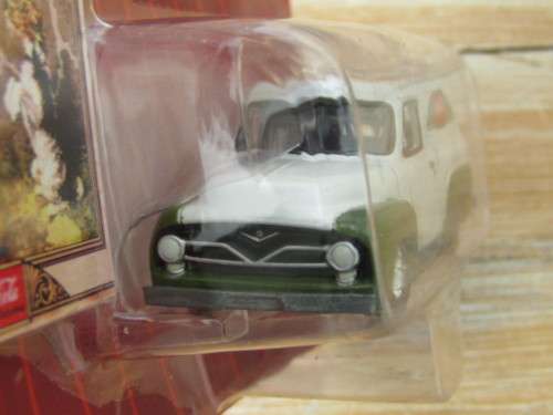 Vintage 2004 Johnny Lighting Coca Cola metal die cast scale model car, 1955 Ford Van, 1/64, mint