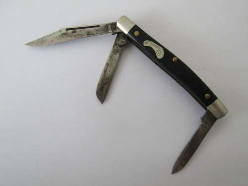 Vintage Frontier Imperial USA 4034 folding pocket Knife, 3 blades, excellent condition