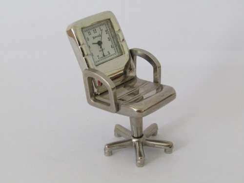 Vintage miniature Quartz desk clock, metal construction, 5cm high - others available
