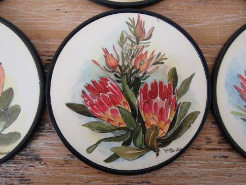 Vintage boxed set of 6 hand made coasters, flower motive, unused