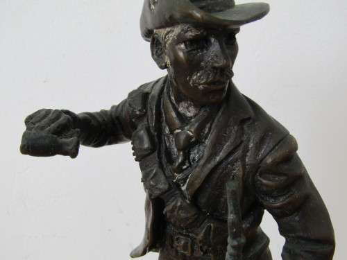Original rare Phil Minnaar bronze statue of a Boer war Verkenner / Scout, signed and numbered, 32cm