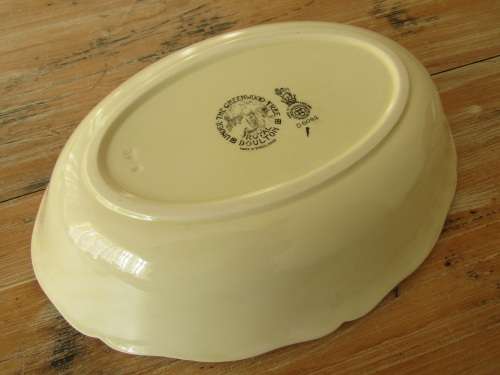Royal Doulton "Under the greenwood tree" oval porcelain Bowl, D6094, 27.5cm x  21cm, excellent cond