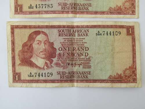 Lot of 2 South African R1 bank notes, TW de Jongh, A series *No reserve auction Now On at Port no.5*