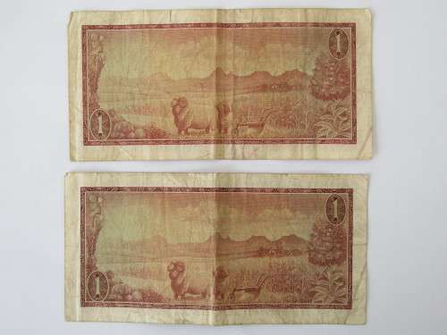 Lot of 2 South African R1 bank notes, TW de Jongh, A series *No reserve auction Now On at Port no.5*