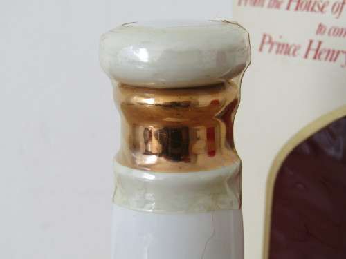 Rare Original Full, sealed and boxed 1984 Bells Scotch Whisky, birth of prince Henry of Wales