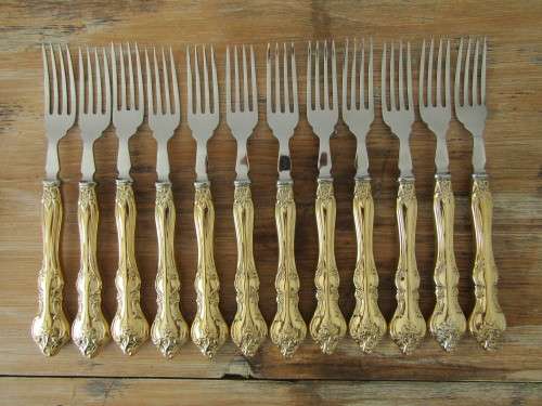 Vintage 1963 complete 12 place setting 126 piece Rogers Bros "Orleans" gild/gold plated Cutlery Set