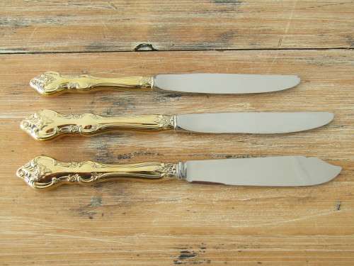 Vintage 1963 complete 12 place setting 126 piece Rogers Bros "Orleans" gild/gold plated Cutlery Set
