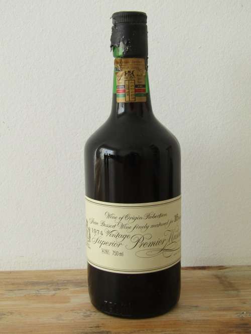 1974 The house of Charles rare collection 16 year Superior Red Muscadel, numbered-only 14530 bottled