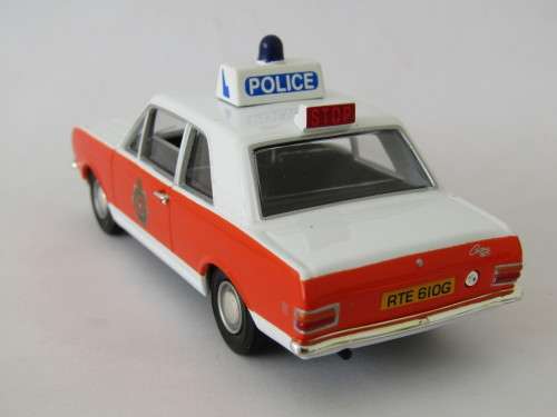 Collectable metal die cast scale model, Vanguards Police, Ford Cortina MK2, mint in box