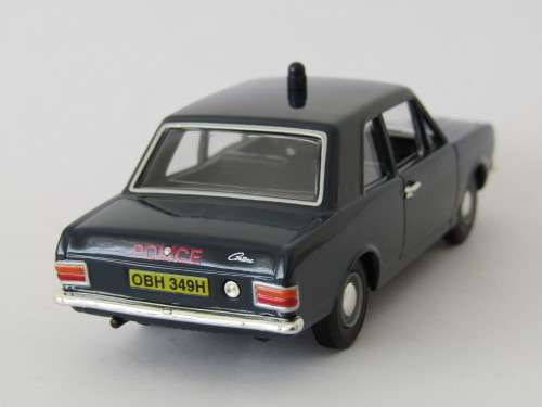 Collectable metal die cast scale model, Vanguards Police series, Ford Cortina MK2, mint in box