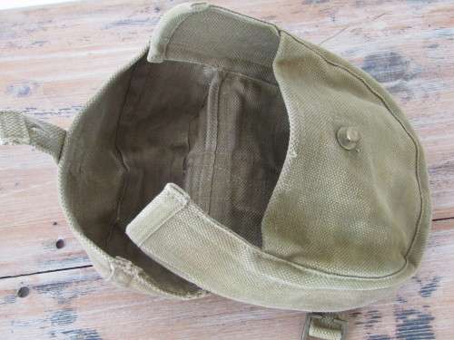WW2 Military webbing pouch, possibly for water bottle, excellent condition