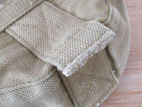 WW2 1940 Military webbing pouch, possibly for water bottle, excellent condition