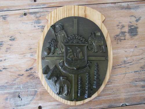 Antique solid brass or Bronze plaque, mounted on wood "Quis Separabit", 18cm x 22.5cm
