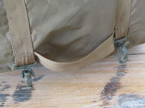 Original old SADF military Sleeping bag with hood and in excellent condition.